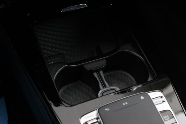 Mercedes-Benz CLA-Klasse Shooting Brake 220 AMG *Camera*Sfeerverlichting*Trekhaak*Stoelverwarming*