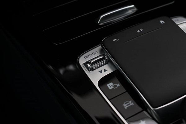 Mercedes-Benz CLA-Klasse Shooting Brake 220 AMG *Camera*Sfeerverlichting*Trekhaak*Stoelverwarming*