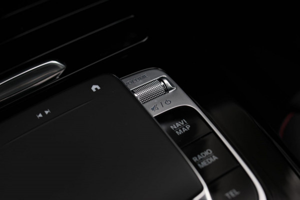 Mercedes-Benz CLA-Klasse Shooting Brake 220 AMG *Camera*Sfeerverlichting*Trekhaak*Stoelverwarming*