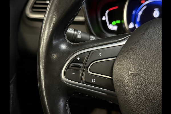 Renault Kadjar 1.3 TCe Intens | Bose | Stoelverwarming | Camera | Glazen dak