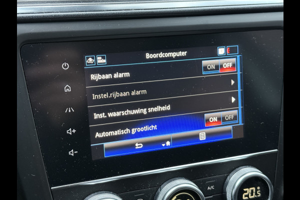 Renault Kadjar 1.3 TCe Intens | Bose | Stoelverwarming | Camera | Glazen dak