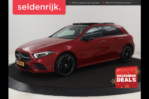 Mercedes-Benz A-Klasse 250e AMG | Panoramadak | 360 Camera | Burmester | Stoelverwarming | Adaptive cruise | Carplay | Sfeerverlichting | 19'' | Navigatie | Widescreen | Leder/Alcantara | PHEV | Plug In