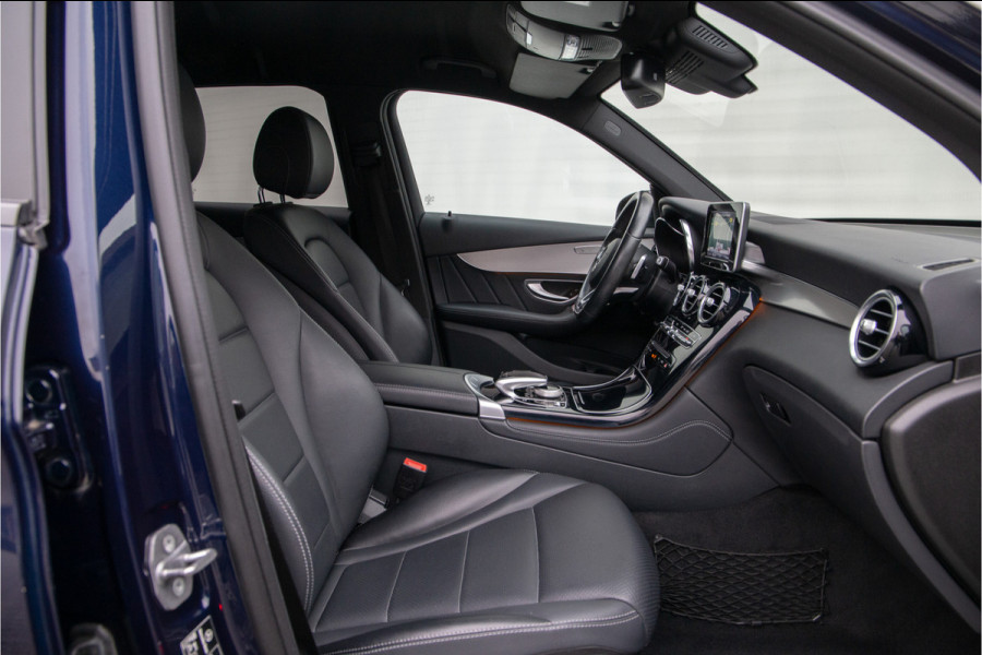 Mercedes-Benz GLC 250 4MATIC AMG Premium, Distronic, Head-up, Leder, Trekhaak