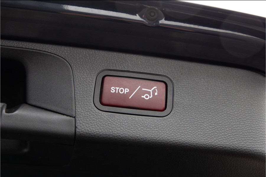 Mercedes-Benz GLC 250 4MATIC AMG Premium, Distronic, Head-up, Leder, Trekhaak