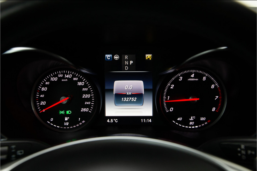 Mercedes-Benz GLC 250 4MATIC AMG Premium, Distronic, Head-up, Leder, Trekhaak