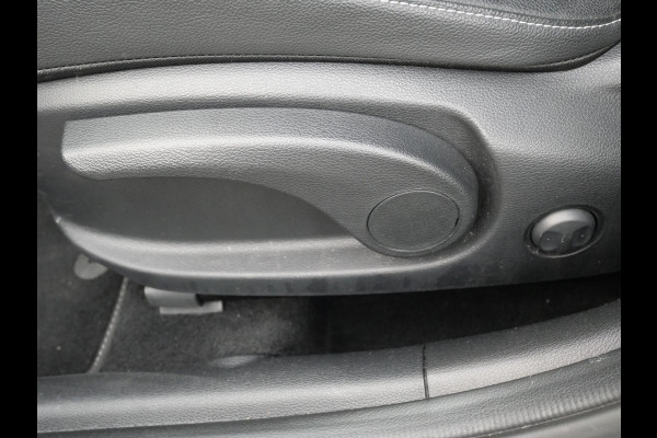 Kia Ceed Sportswagon 1.5 T-GDi DynamicPlusLine | Cruise | Clima | Camera | Navi | Carplay | Keyless | Stoel-stuurverwarming |