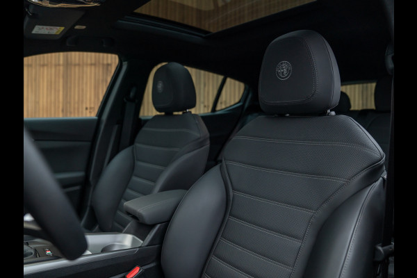 Alfa Romeo Tonale 1.3T PHEV 280pk Veloce | Pano-dak | Harman/Kardon | Stoelventilatie | Adapt. cruise | Orig. NL