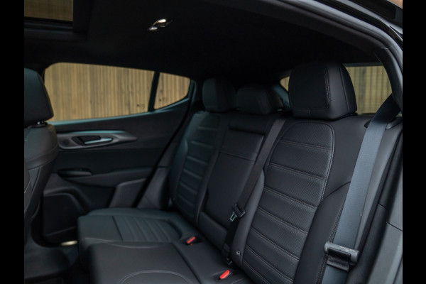 Alfa Romeo Tonale 1.3T PHEV 280pk Veloce | Pano-dak | Harman/Kardon | Stoelventilatie | Adapt. cruise | Orig. NL