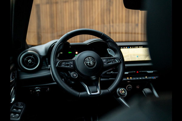Alfa Romeo Tonale 1.3T PHEV 280pk Veloce | Pano-dak | Harman/Kardon | Stoelventilatie | Adapt. cruise | Orig. NL