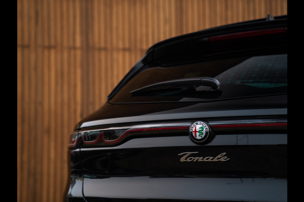 Alfa Romeo Tonale 1.3T PHEV 280pk Veloce | Pano-dak | Harman/Kardon | Stoelventilatie | Adapt. cruise | Orig. NL