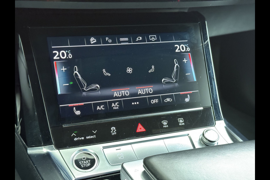 Audi e-tron 313pk Pano-dak Leer-Alcantara+elektr+Geheug. Camera Adap.Cruise Apple Carplay Android Auto Pdc Business Edition Plus SOH 90% Elek.Achterklep Lmv 21" Led Stoelverwarming Privacy Glas 50 Quattro 71kWh Origineel Nederlandse Auto 1800kg Trekvermogen Zeer Compleet!