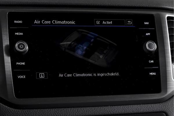 Volkswagen Golf Sportsvan 1.5 TSI ACT 130 PK Comfortline - Automaat | Adapt. Cruise | Stoelverw. | PDC | Camera | App.Connect + NAV. | ECC | DAB | Trekhaak | LM 16" |