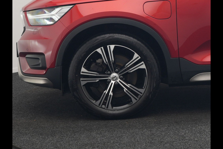 Volvo XC40 T5 Recharge Inscription Plug In Hybrid 262pk Dealer O.H. PHEV | 360 Camera | Sportstoelen Memory & Verwarmd | Stuurwiel Verwarmd | Apple Carplay | Keyless | 19"L.M | Virtual | Navigatie | DAB |