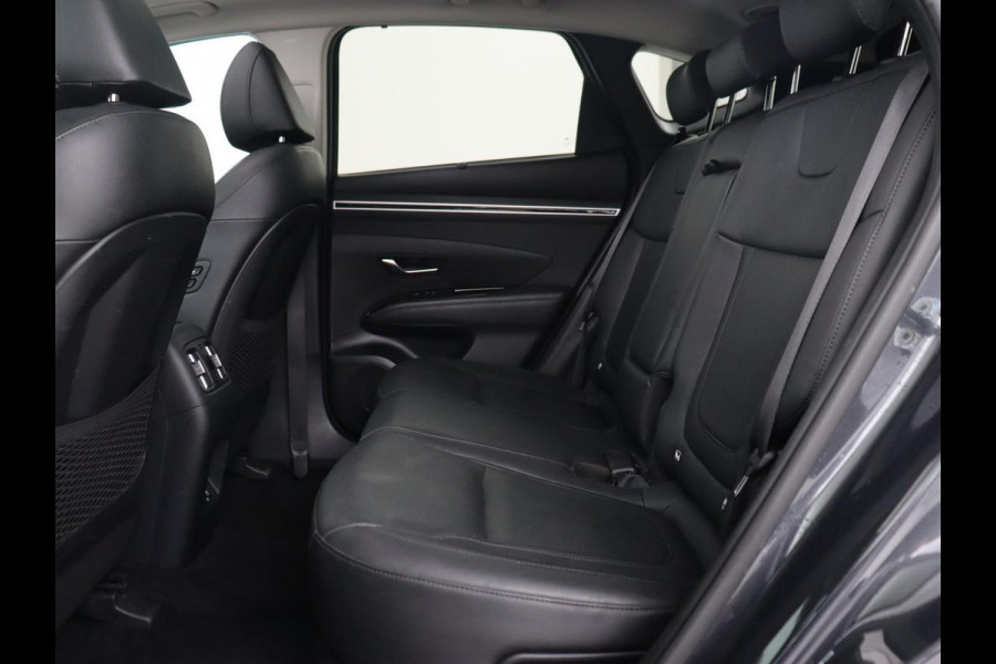 Hyundai Tucson 1.6 T-GDI PHEV Premium Sky 4WD | Panoramadak | Stoelverntilatie | Leder | 360 Camera | Adaptive cruise | Memory | Achterbankverwarming | Carplay | Full LED | Navigatie | Plug In