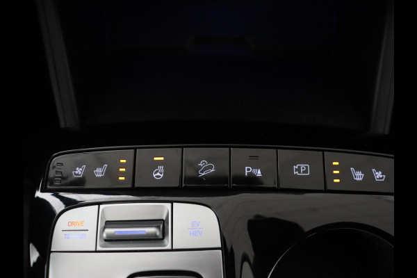 Hyundai Tucson 1.6 T-GDI PHEV Premium Sky 4WD | Panoramadak | Stoelverntilatie | Leder | 360 Camera | Adaptive cruise | Memory | Achterbankverwarming | Carplay | Full LED | Navigatie | Plug In
