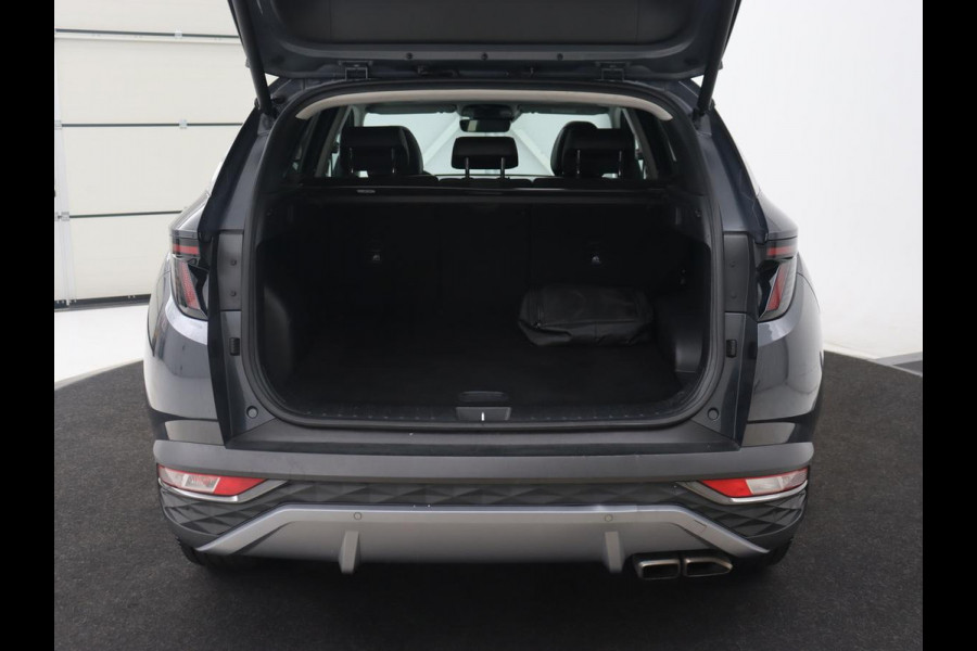 Hyundai Tucson 1.6 T-GDI PHEV Premium Sky 4WD | Panoramadak | Stoelverntilatie | Leder | 360 Camera | Adaptive cruise | Memory | Achterbankverwarming | Carplay | Full LED | Navigatie | Plug In