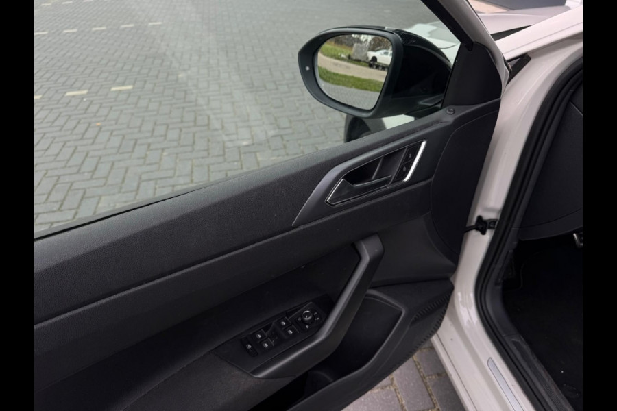 Volkswagen Taigo 1.0 TSI R-Line FULL PANO APPLE CARPLAY LED SPORTVELGEN