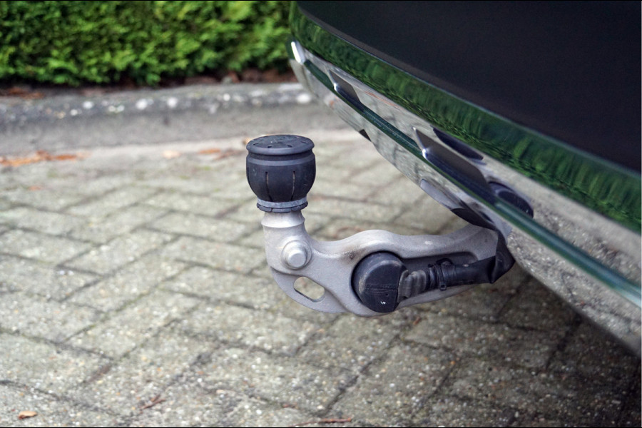 Mercedes-Benz GLC GLC 300 e 4M AMG Line | Achterasbesturing Luchtvering Burmester Trekhaak Memory Distronic