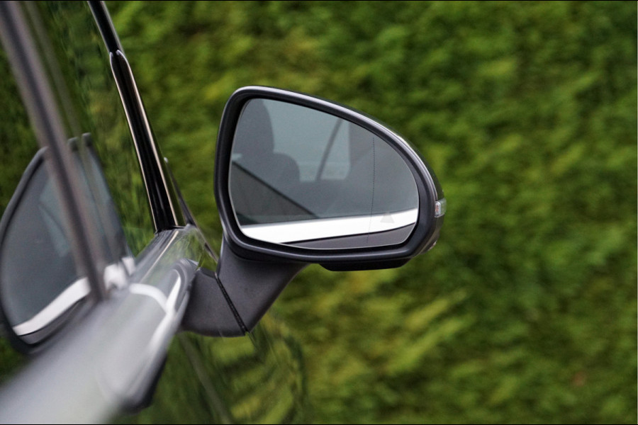 Mercedes-Benz GLC GLC 300 e 4M AMG Line | Achterasbesturing Luchtvering Burmester Trekhaak Memory Distronic