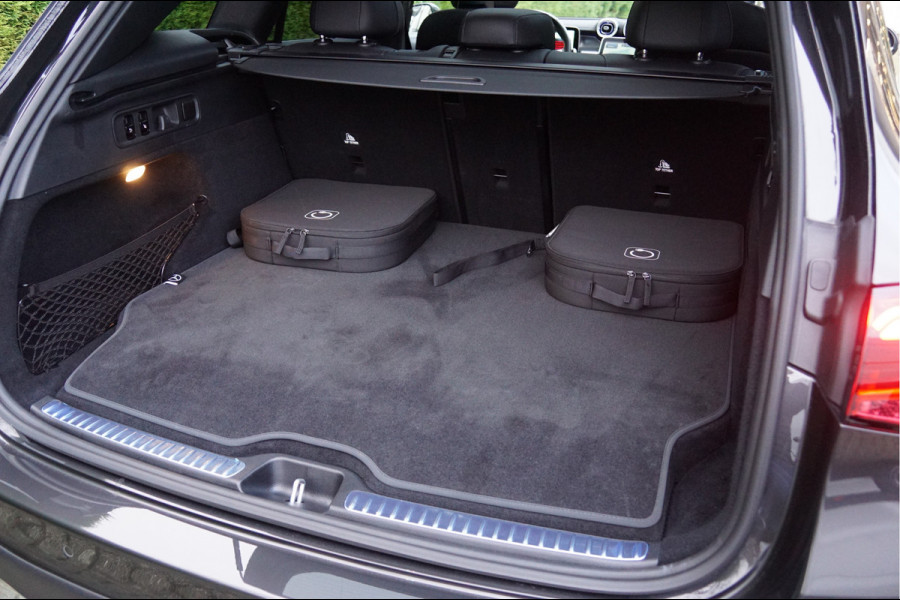 Mercedes-Benz GLC GLC 300 e 4M AMG Line | Achterasbesturing Luchtvering Burmester Trekhaak Memory Distronic