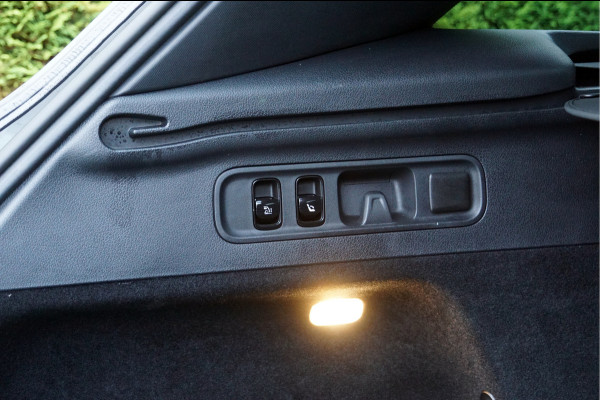 Mercedes-Benz GLC GLC 300 e 4M AMG Line | Achterasbesturing Luchtvering Burmester Trekhaak Memory Distronic