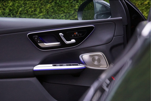 Mercedes-Benz GLC GLC 300 e 4M AMG Line | Achterasbesturing Luchtvering Burmester Trekhaak Memory Distronic