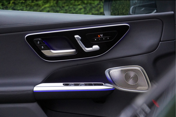 Mercedes-Benz GLC GLC 300 e 4M AMG Line | Achterasbesturing Luchtvering Burmester Trekhaak Memory Distronic