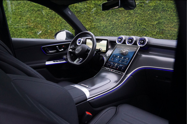 Mercedes-Benz GLC GLC 300 e 4M AMG Line | Achterasbesturing Luchtvering Burmester Trekhaak Memory Distronic