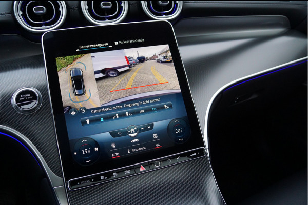 Mercedes-Benz GLC GLC 300 e 4M AMG Line | Achterasbesturing Luchtvering Burmester Trekhaak Memory Distronic