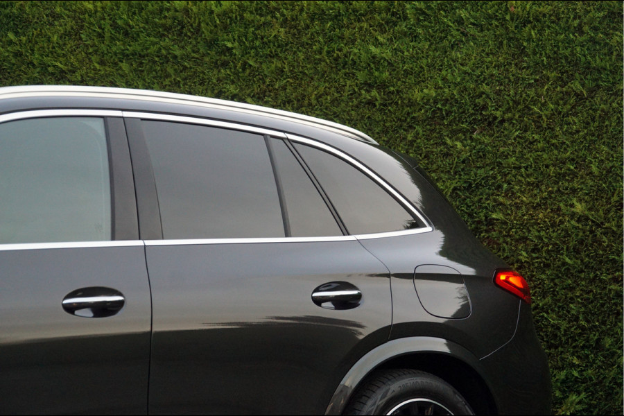 Mercedes-Benz GLC GLC 300 e 4M AMG Line | Achterasbesturing Luchtvering Burmester Trekhaak Memory Distronic