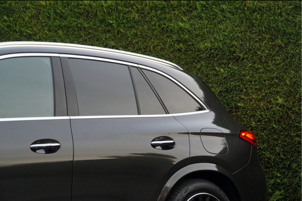 Mercedes-Benz GLC GLC 300 e 4M AMG Line | Achterasbesturing Luchtvering Burmester Trekhaak Memory Distronic