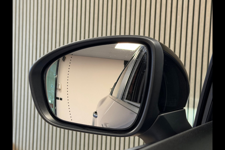 Renault Captur 1.6 E-Tech full hybrid 145 evolution AUT. CAMERA PARKEERSENSOREN VOOR EN ACHTER CRUISE CONTROL LANE ASSIST NAVI