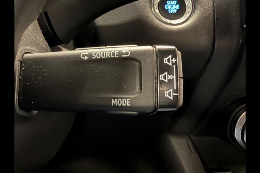 Renault Captur 1.6 E-Tech full hybrid 145 evolution AUT. CAMERA PARKEERSENSOREN VOOR EN ACHTER CRUISE CONTROL LANE ASSIST NAVI