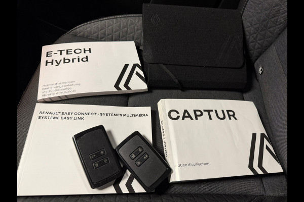 Renault Captur 1.6 E-Tech full hybrid 145 evolution AUT. CAMERA PARKEERSENSOREN VOOR EN ACHTER CRUISE CONTROL LANE ASSIST NAVI