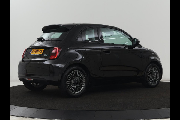 Fiat 500 3+1 Icon 42kWh | 3 Fase | Stoelverwarming | Camera | Carplay | Navigatie | Cruise control | Climate control | Bluetooth