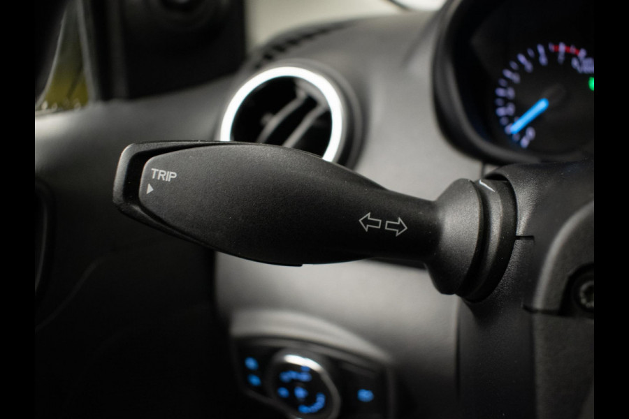 Ford Ka+ 1.2 Sport YELLOW/BLACK EDITION (LED,CRUISE,AIRCO,LM VELGEN,SPORTSTOELEN,GETINT,PDC,NETTESTAAT)