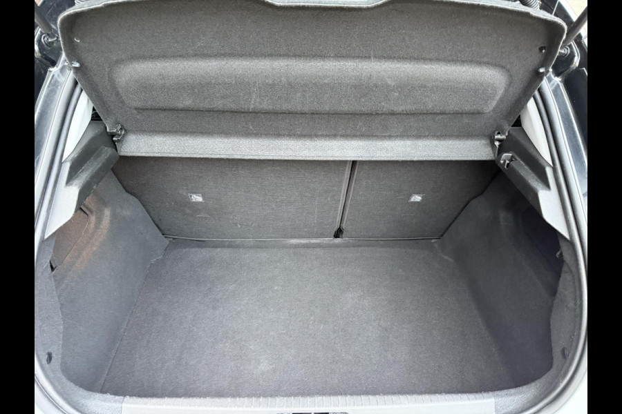 Opel Corsa 1.2 Edition / 100 PK / NAVI + Camera / ALL-Season / 1e Eigenaar / Premium Pack-Edition / Zicht & Licht Pakket =