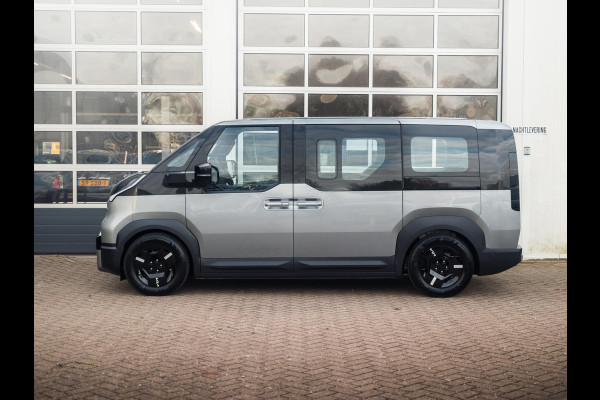 Kia PV5 Passenger Elite 71.2 kWh | Clima | Camera | Adapt. Cruise | BSM | Navi | PDC V&A | Stoel&Stuur Verwarming | Twee schuifdeuren | Priv. glass | 5-Zits