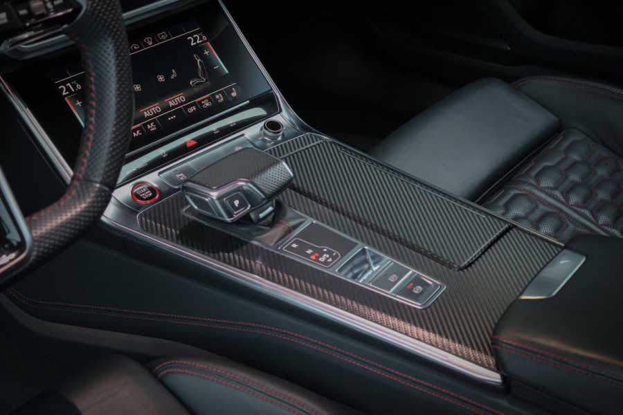 Audi A6 Avant RS 6 TFSI quattro | KERAMISCH | ACHTERASBESTURING | ADAPTIVE CRUISE | 360 CAMERA | TREKHAAK | SFEERVERLICHTING | CARBON IN