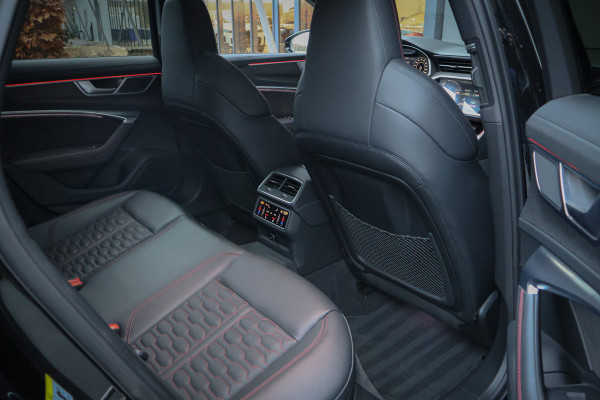 Audi A6 Avant RS 6 TFSI quattro | KERAMISCH | ACHTERASBESTURING | ADAPTIVE CRUISE | 360 CAMERA | TREKHAAK | SFEERVERLICHTING | CARBON IN