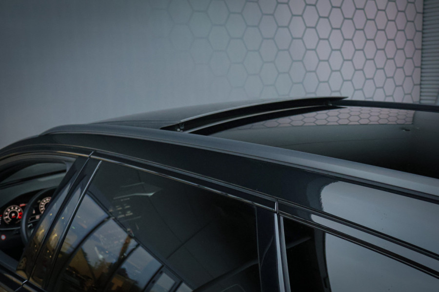 Audi A6 Avant RS 6 TFSI quattro | KERAMISCH | ACHTERASBESTURING | ADAPTIVE CRUISE | 360 CAMERA | TREKHAAK | SFEERVERLICHTING | CARBON IN