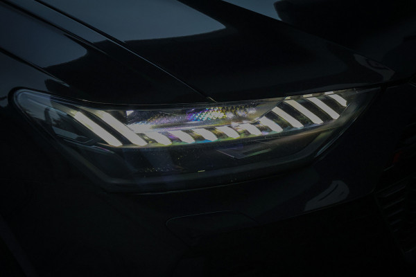 Audi A6 Avant RS 6 TFSI quattro | KERAMISCH | ACHTERASBESTURING | ADAPTIVE CRUISE | 360 CAMERA | TREKHAAK | SFEERVERLICHTING | CARBON IN