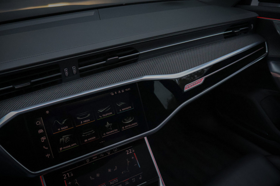 Audi A6 Avant RS 6 TFSI quattro | KERAMISCH | ACHTERASBESTURING | ADAPTIVE CRUISE | 360 CAMERA | TREKHAAK | SFEERVERLICHTING | CARBON IN