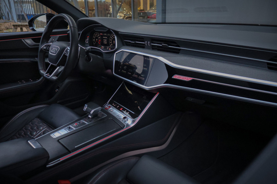 Audi A6 Avant RS 6 TFSI quattro | KERAMISCH | ACHTERASBESTURING | ADAPTIVE CRUISE | 360 CAMERA | TREKHAAK | SFEERVERLICHTING | CARBON IN