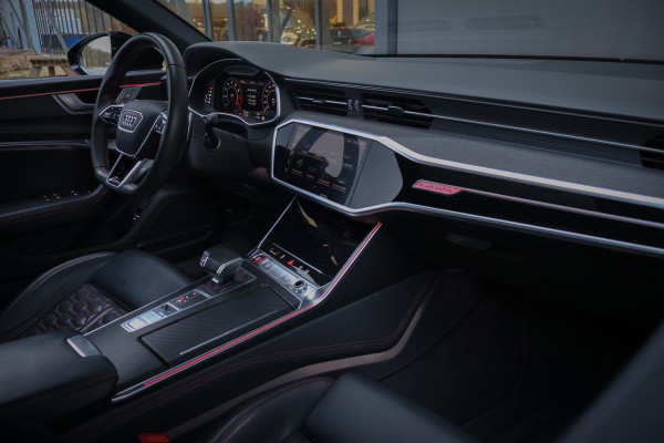 Audi A6 Avant RS 6 TFSI quattro | KERAMISCH | ACHTERASBESTURING | ADAPTIVE CRUISE | 360 CAMERA | TREKHAAK | SFEERVERLICHTING | CARBON IN