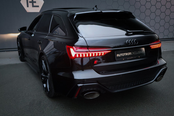 Audi A6 Avant RS 6 TFSI quattro | KERAMISCH | ACHTERASBESTURING | ADAPTIVE CRUISE | 360 CAMERA | TREKHAAK | SFEERVERLICHTING | CARBON IN