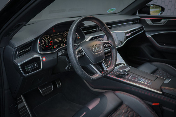 Audi A6 Avant RS 6 TFSI quattro | KERAMISCH | ACHTERASBESTURING | ADAPTIVE CRUISE | 360 CAMERA | TREKHAAK | SFEERVERLICHTING | CARBON IN