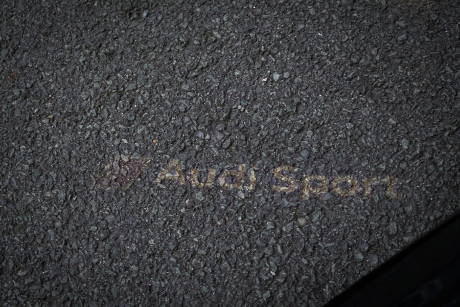 Audi A6 Avant RS 6 TFSI quattro | KERAMISCH | ACHTERASBESTURING | ADAPTIVE CRUISE | 360 CAMERA | TREKHAAK | SFEERVERLICHTING | CARBON IN