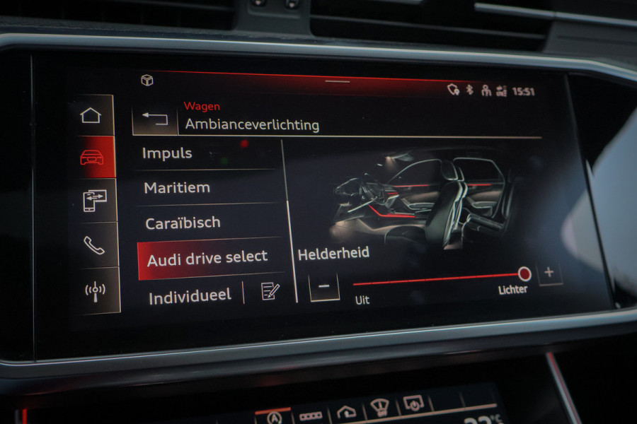 Audi A6 Avant RS 6 TFSI quattro | KERAMISCH | ACHTERASBESTURING | ADAPTIVE CRUISE | 360 CAMERA | TREKHAAK | SFEERVERLICHTING | CARBON IN