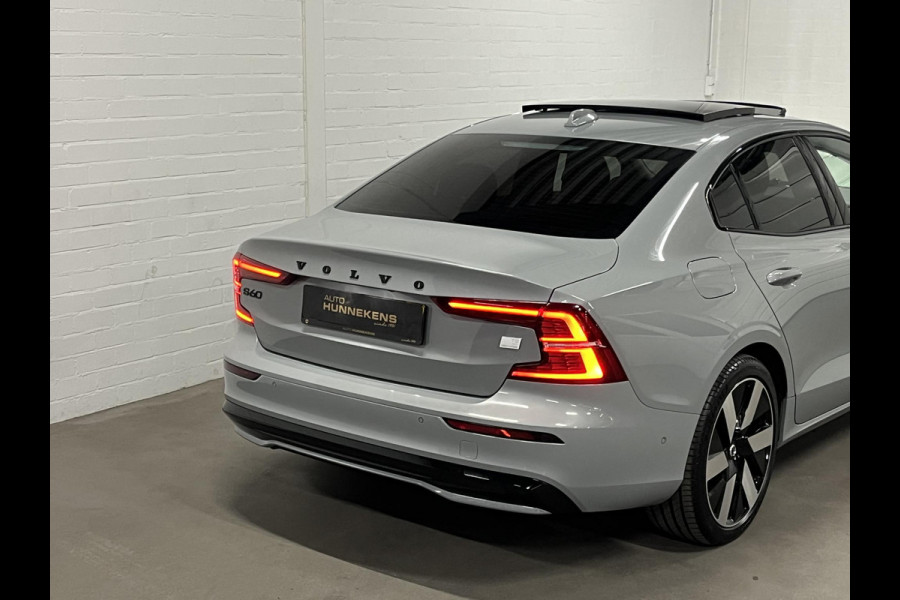 Volvo S60 T8 AWD Ultimate Dark Massage | Open dak | Bowers & Wilkins | Adapt. cruise | Stoelventilatie /-verwarming | Head-up | *455 PK*